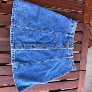 💃🏼👯‍♀️Cute H&M denim skirt!👯‍♀️💃🏼